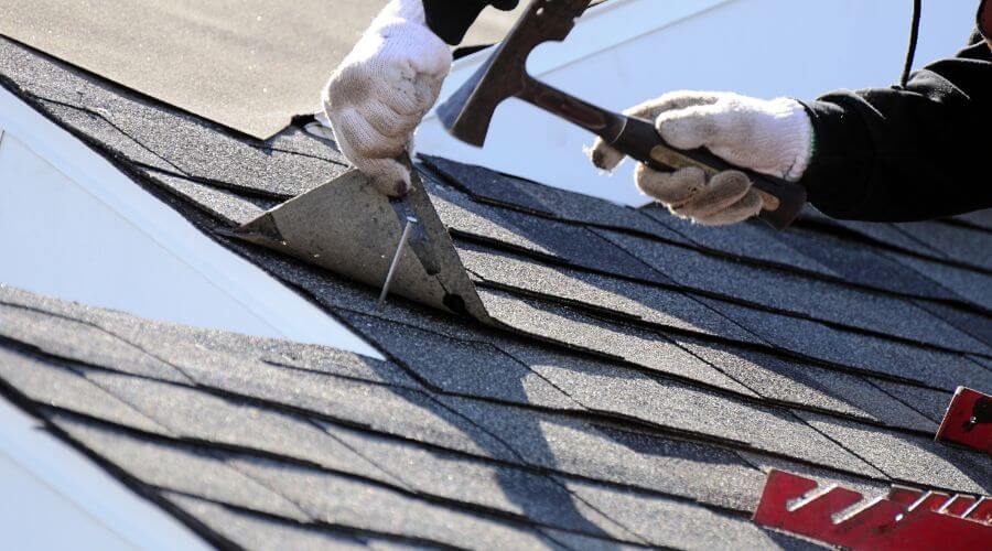 Professional gutter cleaning in Berwyn, IL
